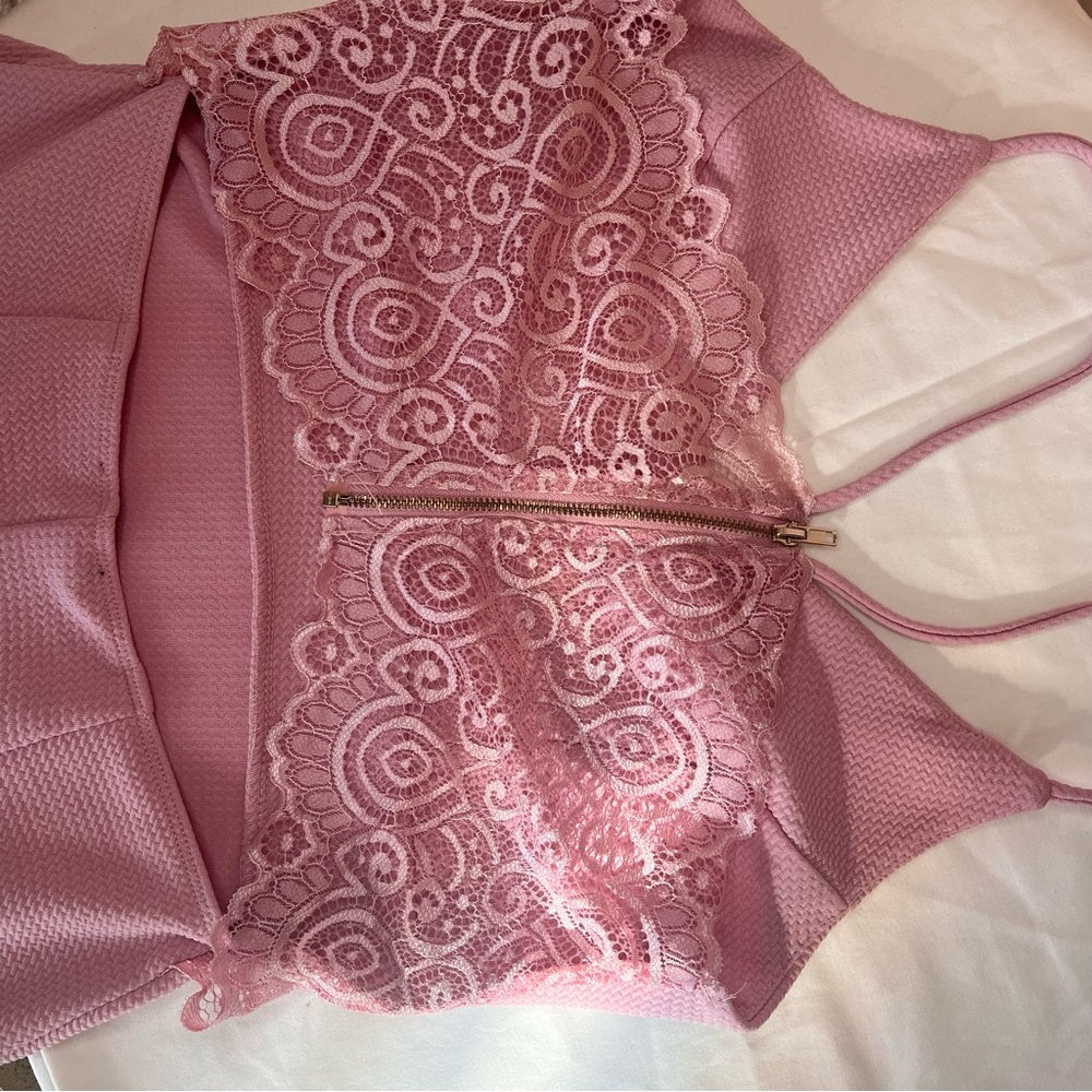NWOT 🥀 Women's PINK Iris Mini Backless Lace Dress - Picture 10 of 10